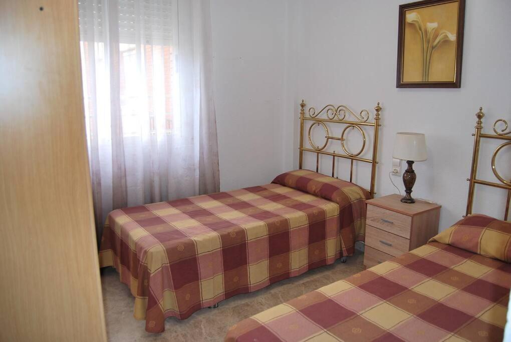 Bonito Piso Cerca De La Estacion Apartamento Córdova Exterior foto